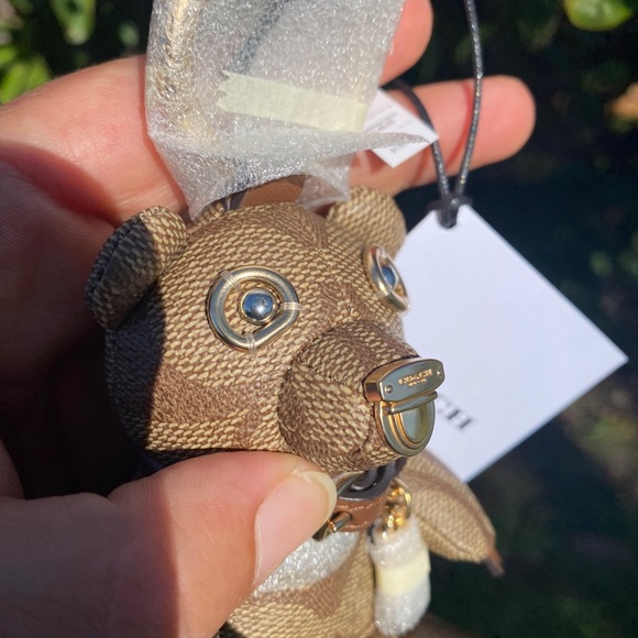 NWT  COACH signature Teddy bear Bag Charm bear - Picture 8 of 13